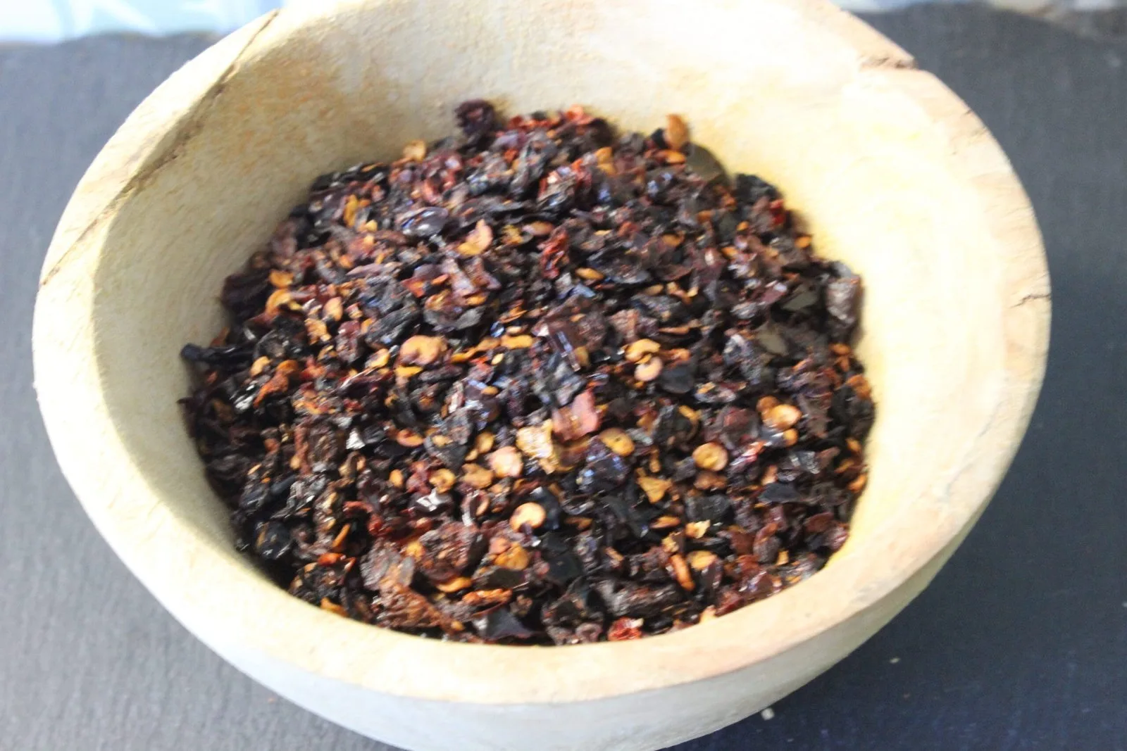 Piment Chipotle concassé : Épice Préférée Mexicaine de Haute Qualité - Les épices curieuses