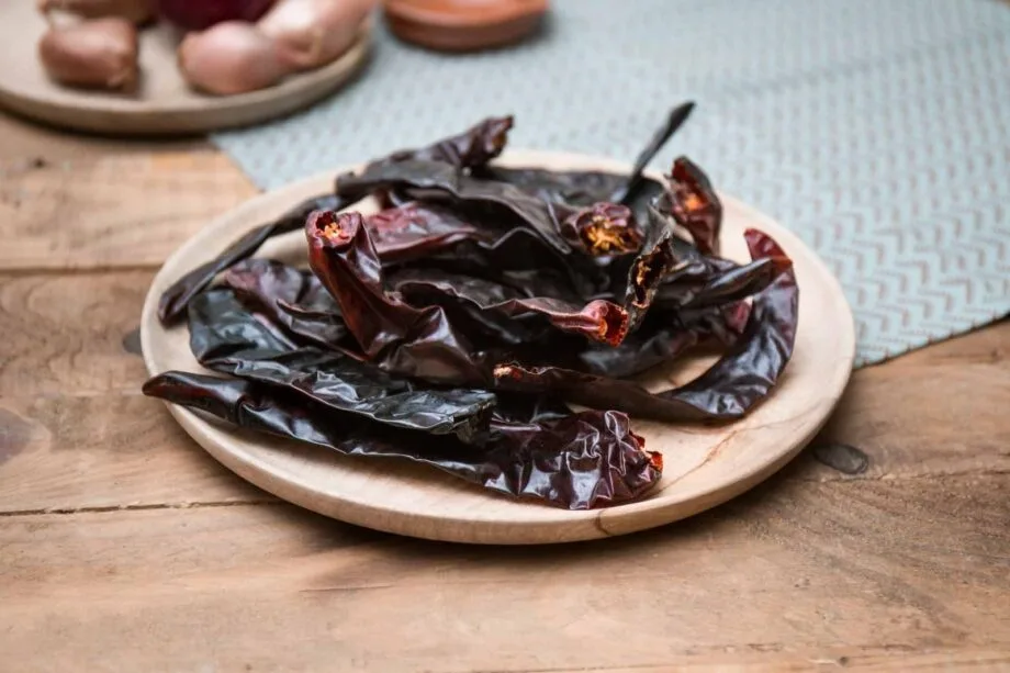 Piment Guajillo   Entier et séché   Les épices curieuses