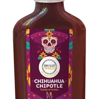 Sauce piquante 100ml Chihuahua Chipotle, saveur fumée et fruitée, design coloré avec crâne mexicain.